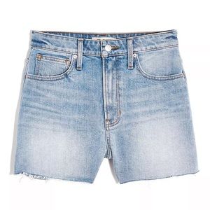 Madewell The Curvy Perfect Jean Short in Baylis Wash